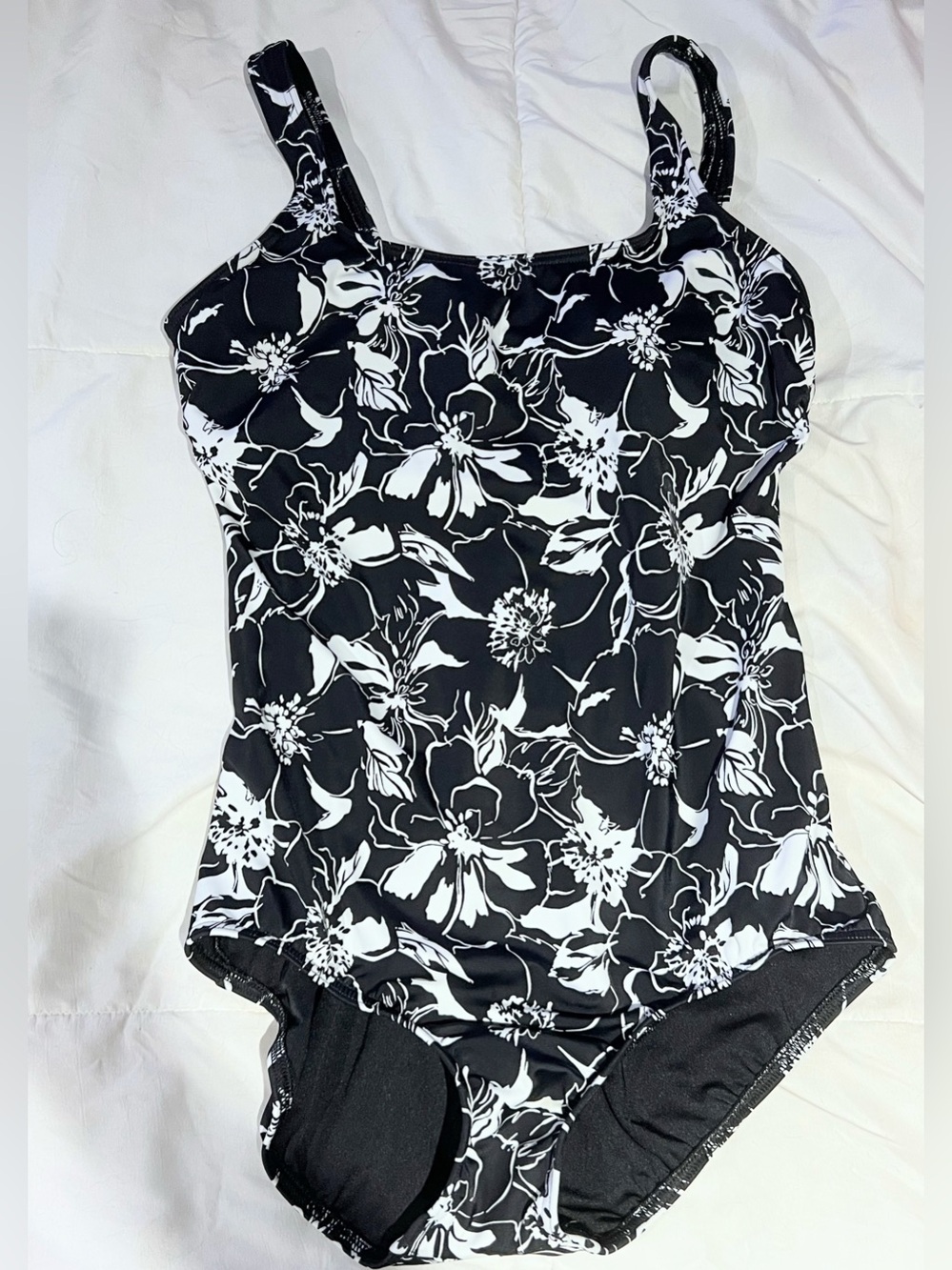 Lands' End Black & White Floral Swimsuit Size 10